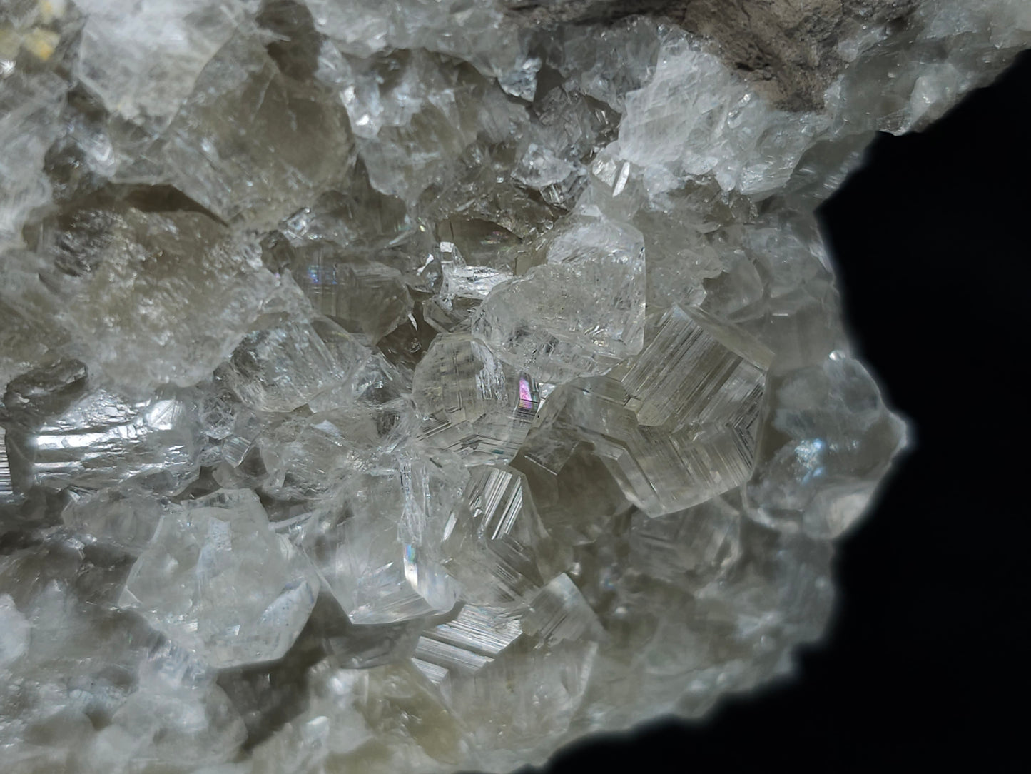 #33143 Super clear Nailhead Spar Calcite cluster with Chalcopyrite ore and multiple small fossils in the matrix