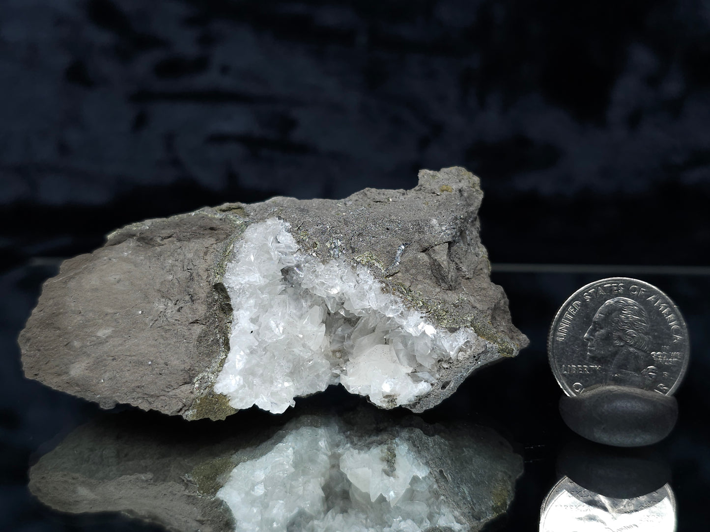 #33140 Super clear Nailhead Spar Calcite cluster with Chalcopyrite ore and multiple small fossils in the matrix