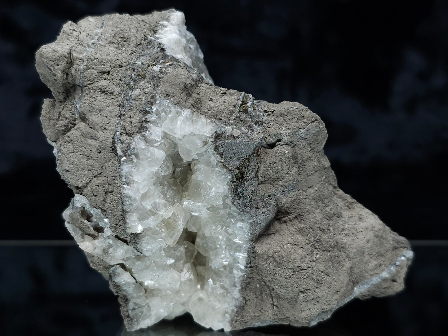 #33135 Super clear Nailhead Spar Calcite cluster with Chalcopyrite ore and multiple small fossils in the matrix