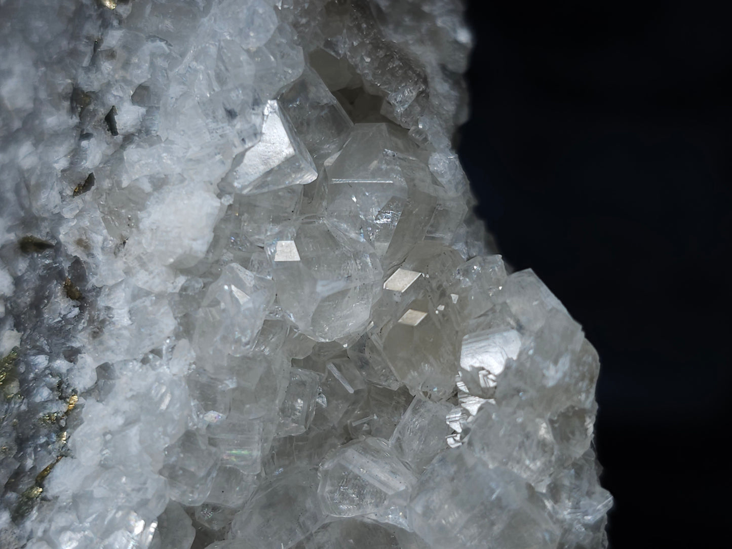 #33144 Super clear Nailhead Spar Calcite cluster with Chalcopyrite ore and multiple small fossils in the matrix