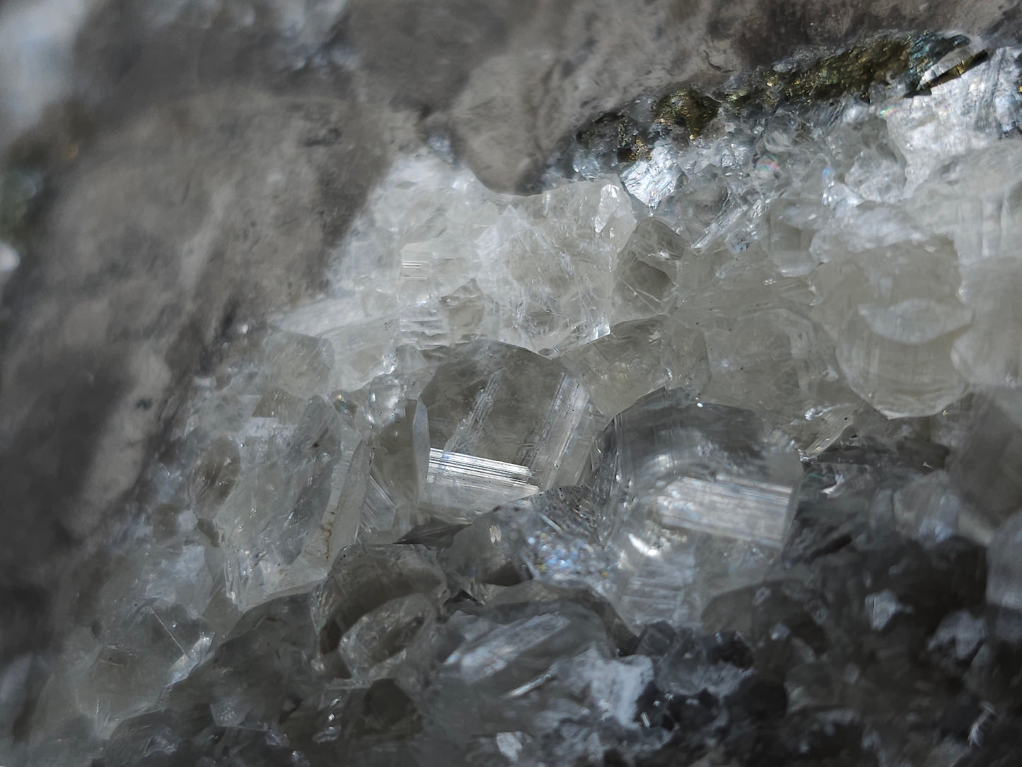 #33144 Super clear Nailhead Spar Calcite cluster with Chalcopyrite ore and multiple small fossils in the matrix