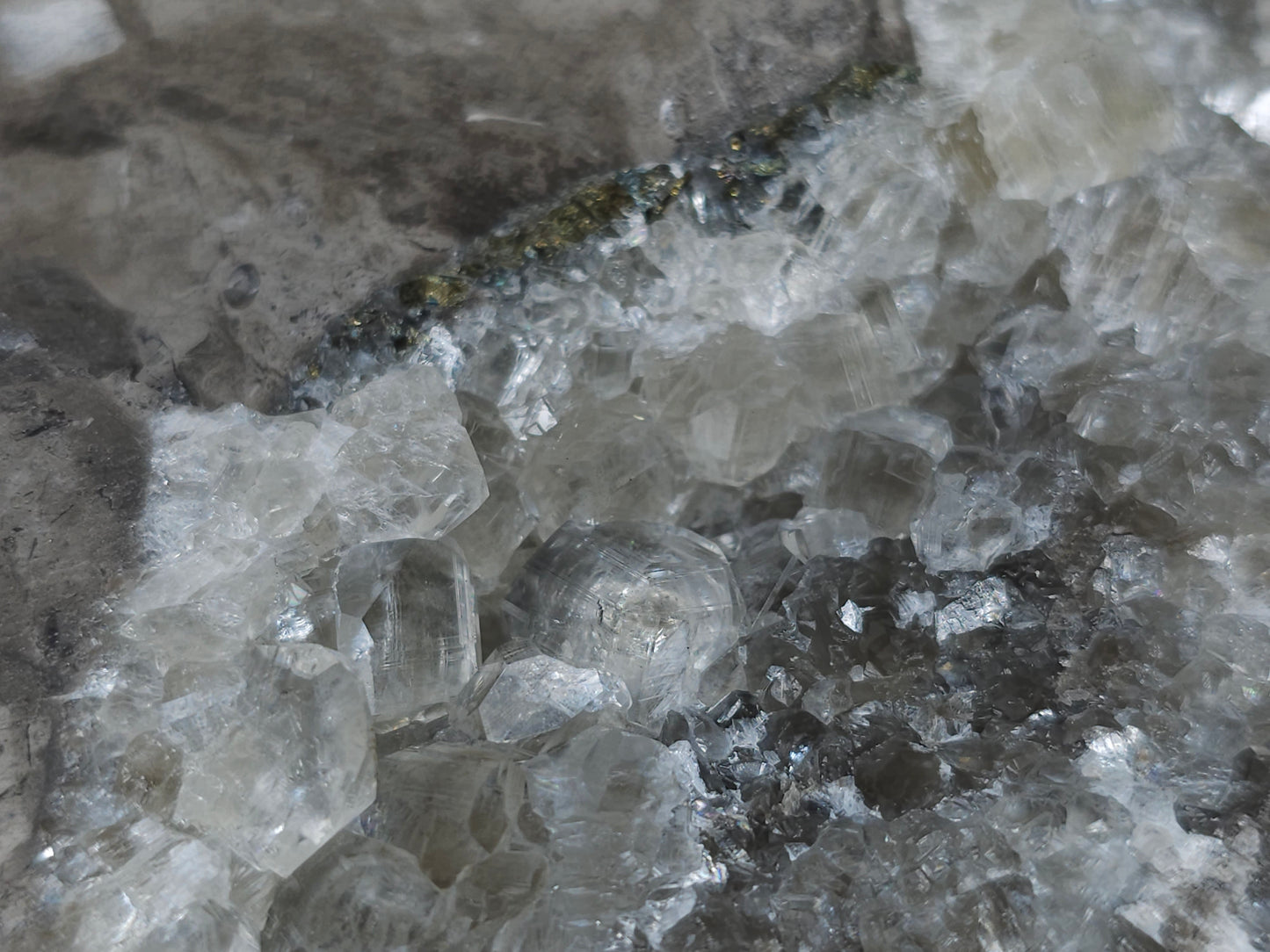 #33144 Super clear Nailhead Spar Calcite cluster with Chalcopyrite ore and multiple small fossils in the matrix
