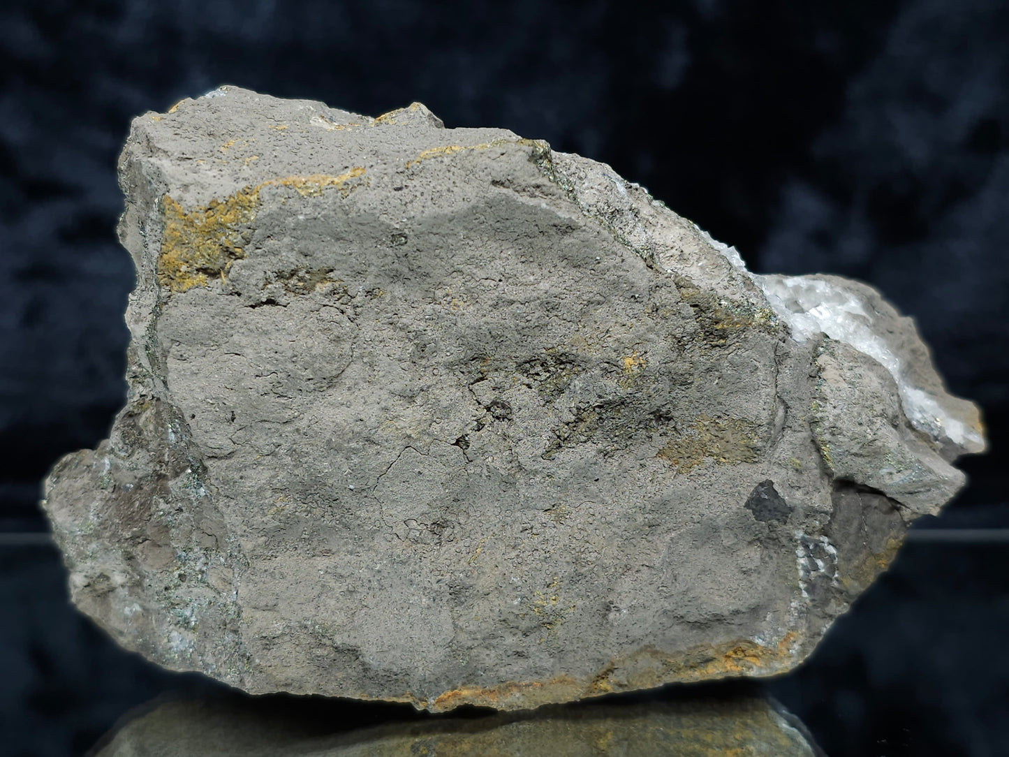 #33141 Super clear Nailhead Spar Calcite geode with Chalcopyrite ore and multiple small fossils in the matrix
