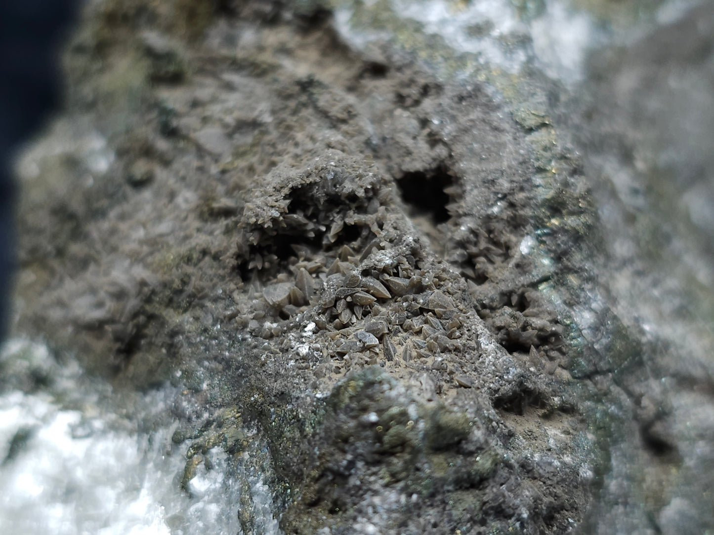 #33134 Super clear Nailhead Spar Calcite cluster with Chalcopyrite ore and multiple small fossils in the matrix