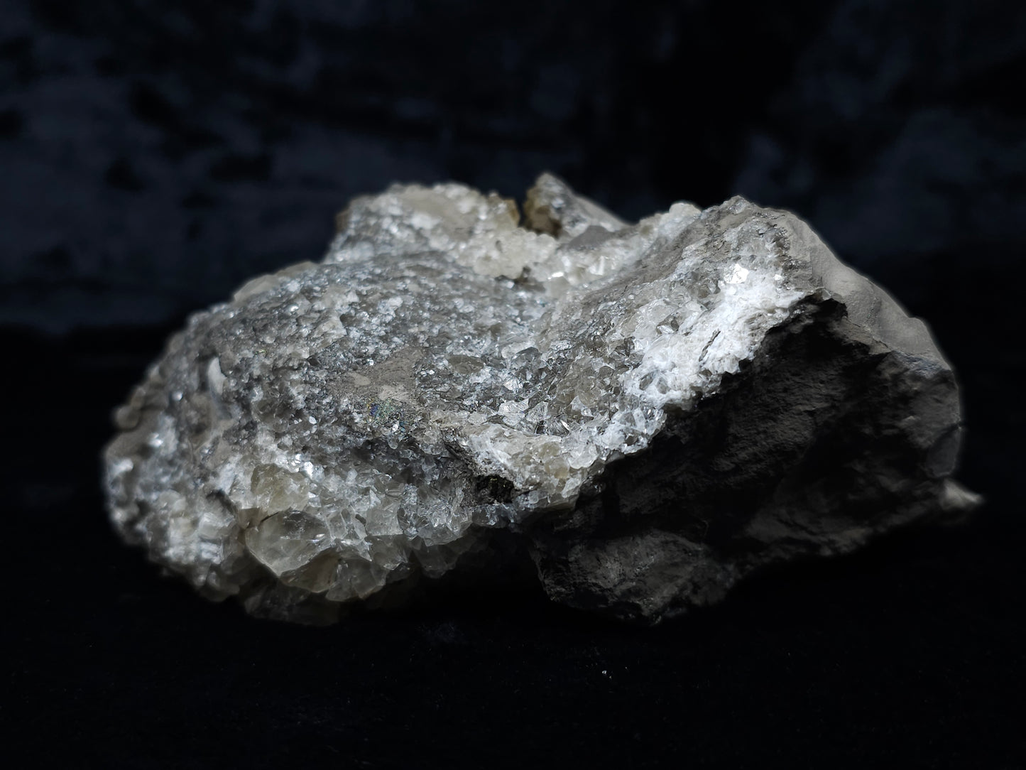 #33148 Super clear Nailhead Spar Calcite cluster with Chalcopyrite ore and multiple small fossils in the matrix