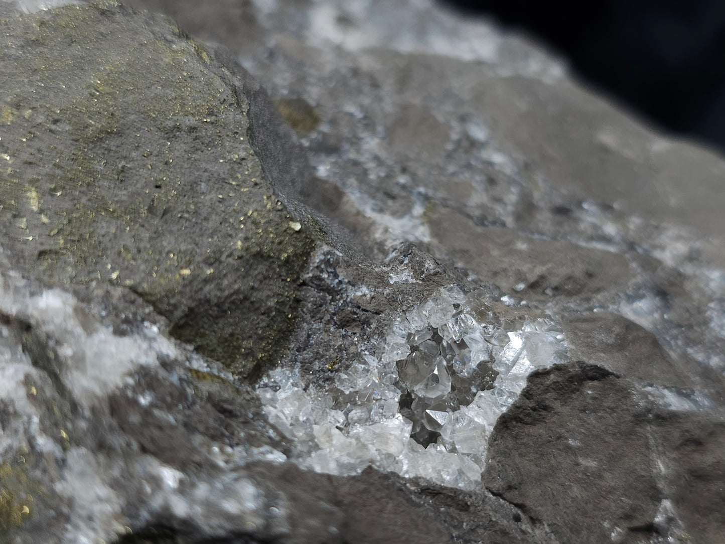 #33137 Super clear Nailhead Spar Calcite geode with Chalcopyrite ore and multiple small fossils in the matrix