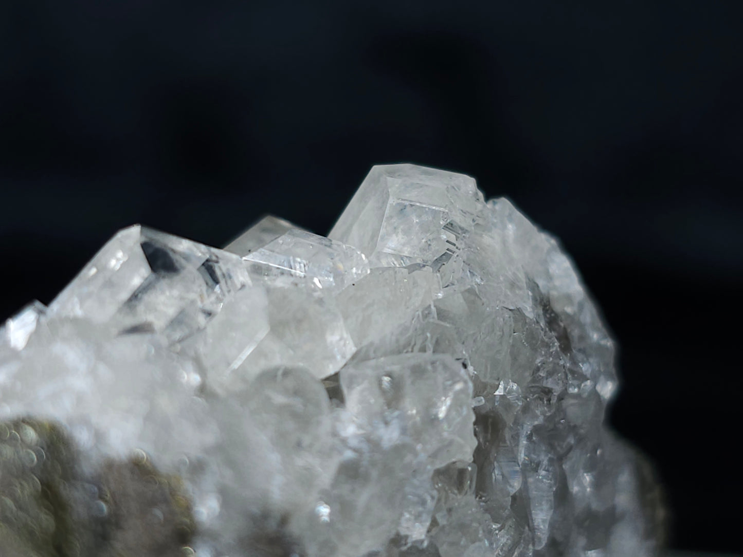 #33147 Super clear Nailhead Spar Calcite cluster with Chalcopyrite ore and multiple small fossils in the matrix