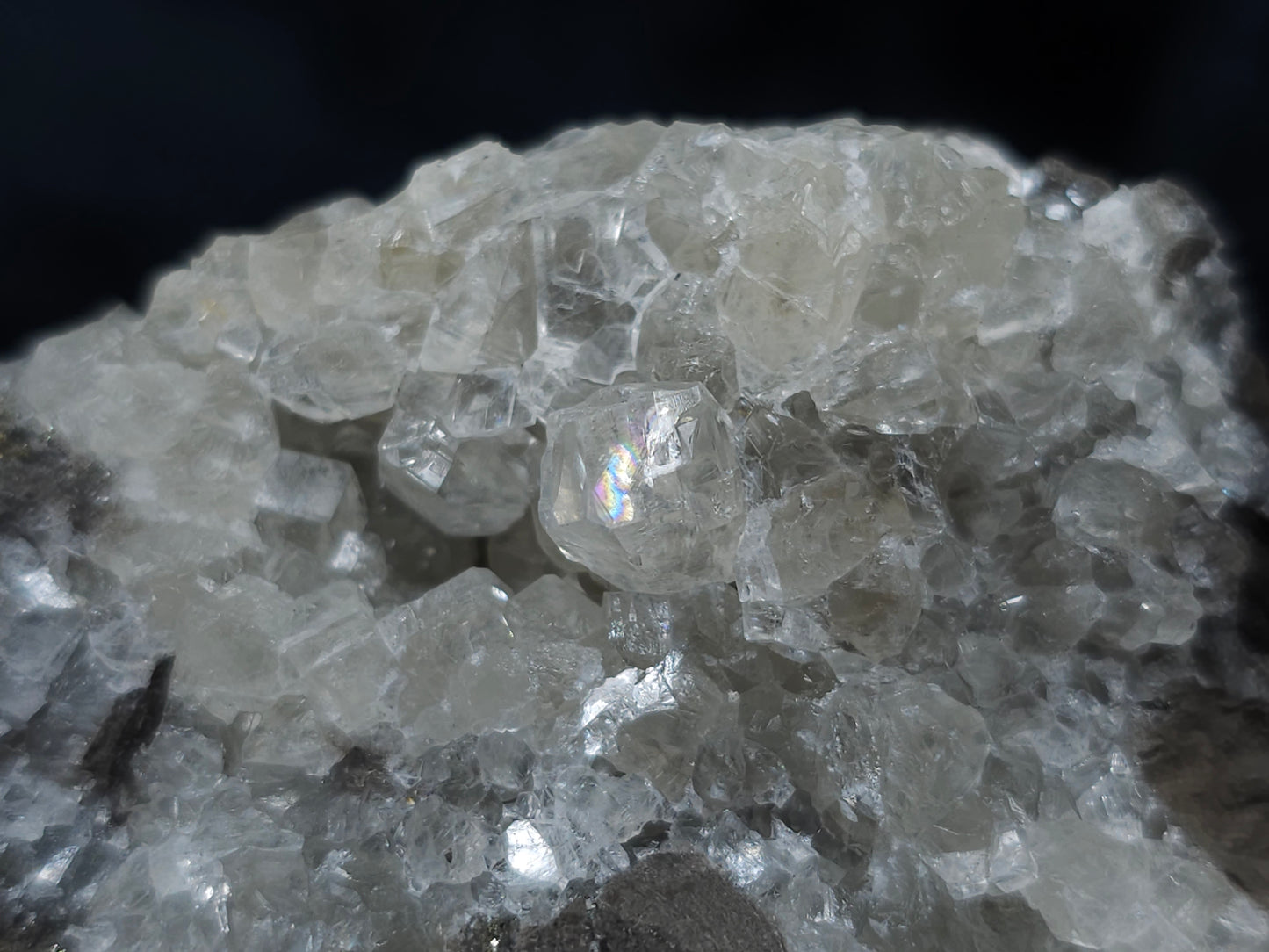 #33153 Super clear Nailhead Spar Calcite cluster with Chalcopyrite ore and multiple small fossils in the matrix