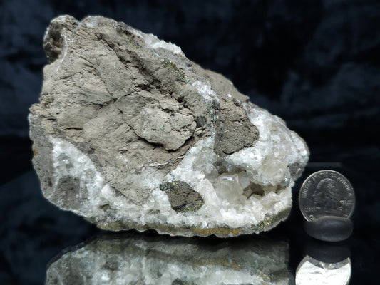 #33156 Super clear Nailhead Spar Calcite geode with Chalcopyrite ore and multiple small fossils in the matrix