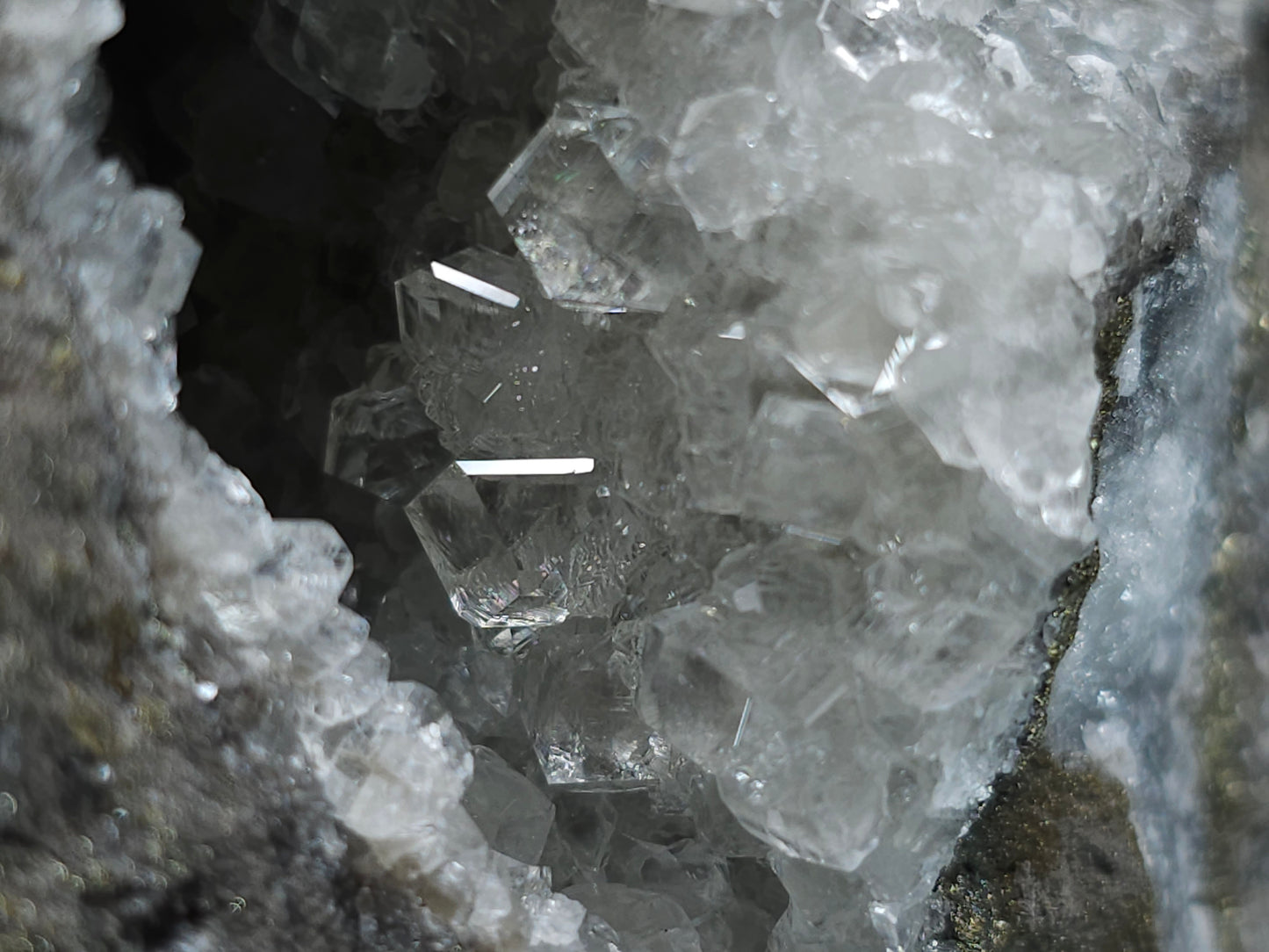 #33159 Super clear Nailhead Spar Calcite geode with Chalcopyrite ore and multiple small fossils in the matrix