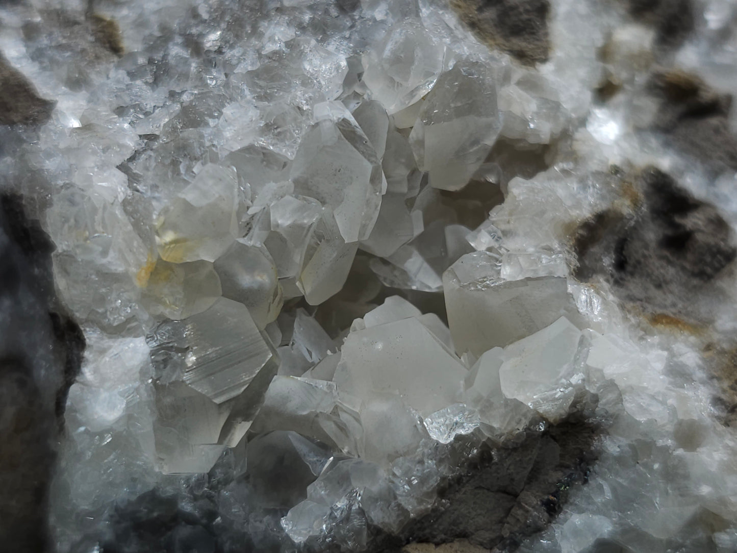 #33160 Super clear Nailhead Spar Calcite geode with Chalcopyrite ore and multiple small fossils in the matrix