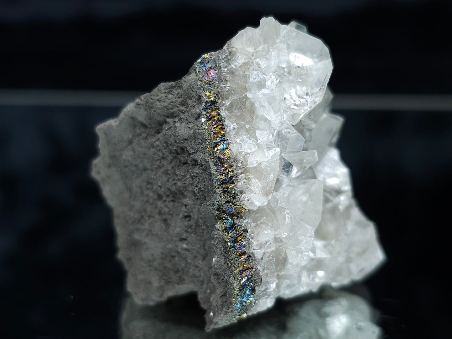 #33164 Super clear Nailhead Spar Calcite cluster with Chalcopyrite ore and multiple small fossils in the matrix