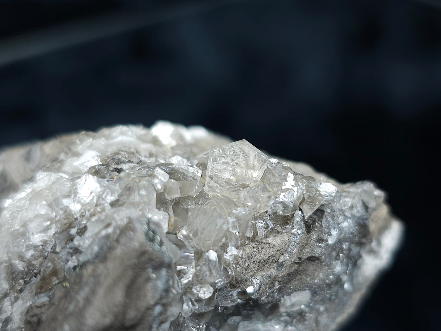 #33165 Super clear Nailhead Spar Calcite cluster with Chalcopyrite ore and multiple small fossils in the matrix
