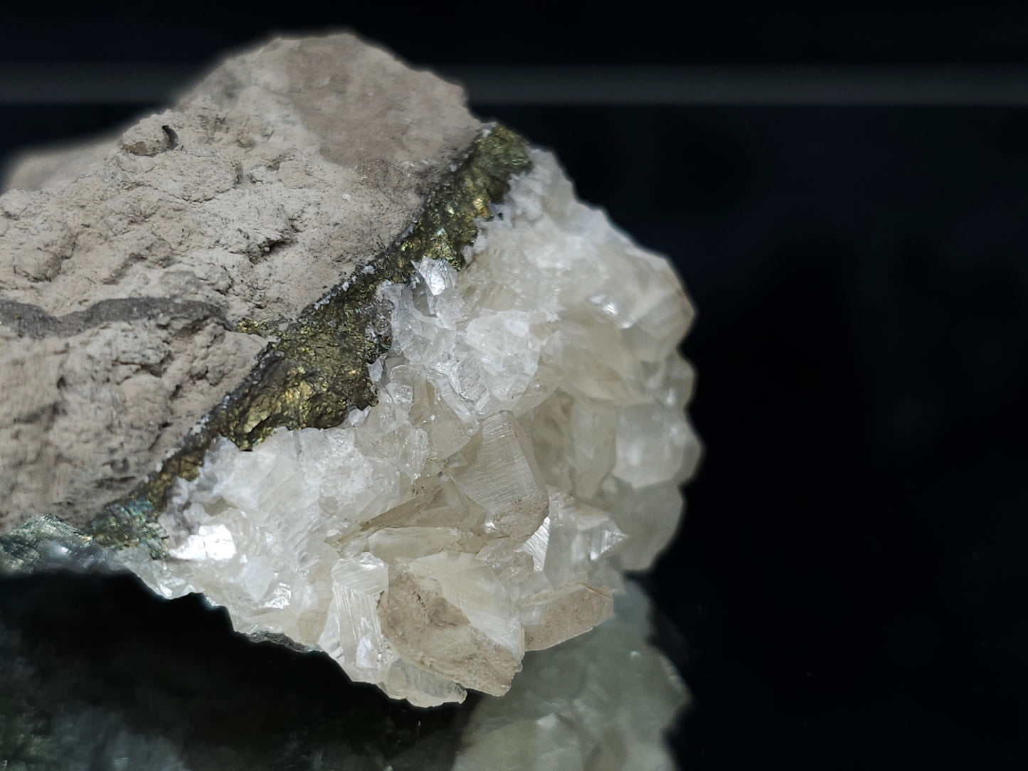 #33168 Super clear Nailhead Spar Calcite cluster with Chalcopyrite ore and multiple small fossils in the matrix