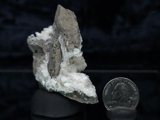 #33169 Super clear Nailhead Spar Calcite geode with Chalcopyrite ore and multiple small fossils in the matrix