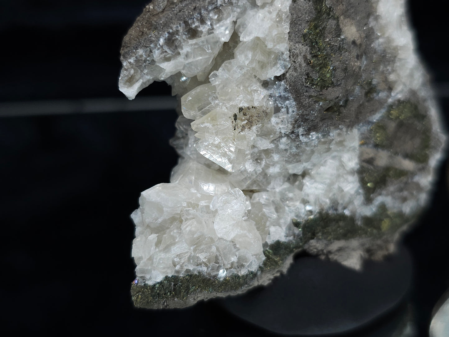 #33169 Super clear Nailhead Spar Calcite geode with Chalcopyrite ore and multiple small fossils in the matrix