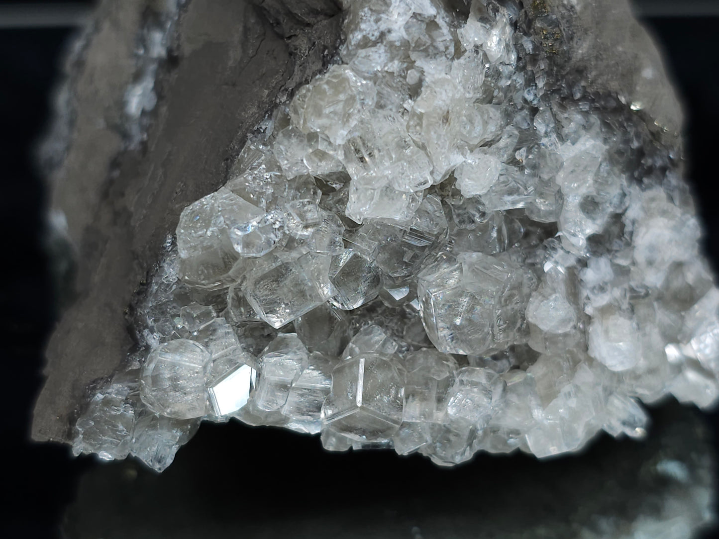 #33171 Super clear Nailhead Spar Calcite cluster with  Chalcopyrite ore and multiple small fossils in the matrix