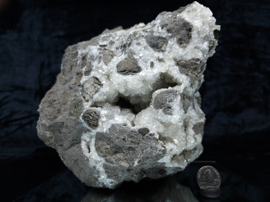#33161 Super clear Nailhead Spar Calcite geode with Chalcopyrite ore and multiple small fossils in the matrix