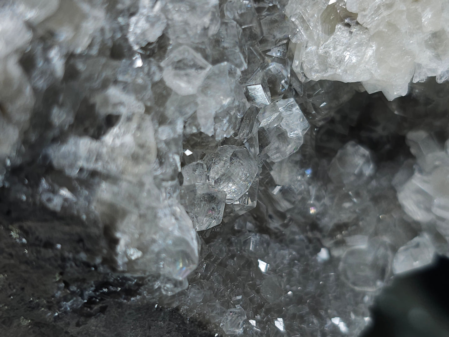 #33174 Special clear Nailhead Spar Calcite cluster with  Chalcopyrite ore and multiple small fossils in the matrix