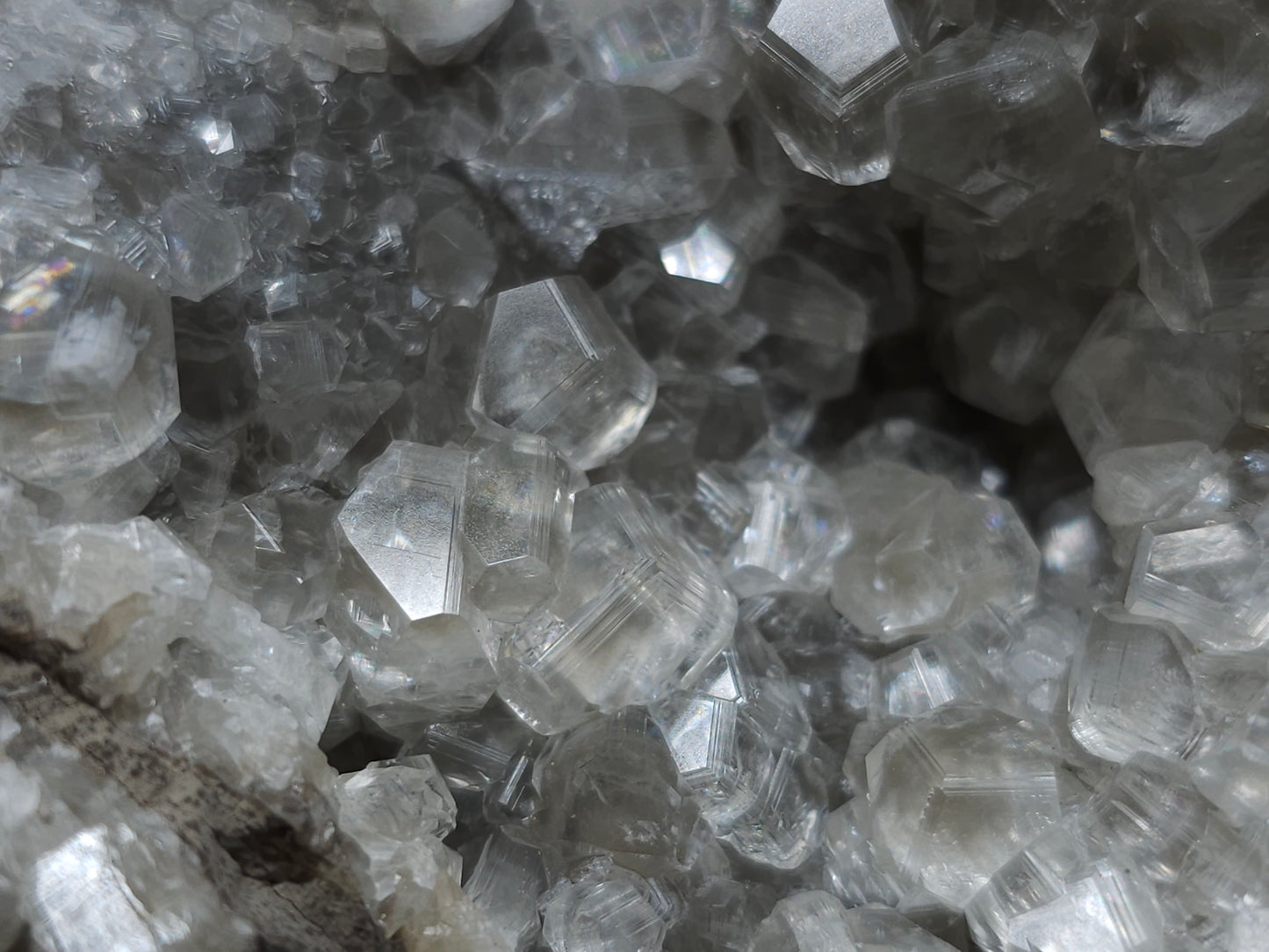 #33176 Special clear Nailhead Spar Calcite cluster with Chalcopyrite ore and multiple small fossils in the matrix