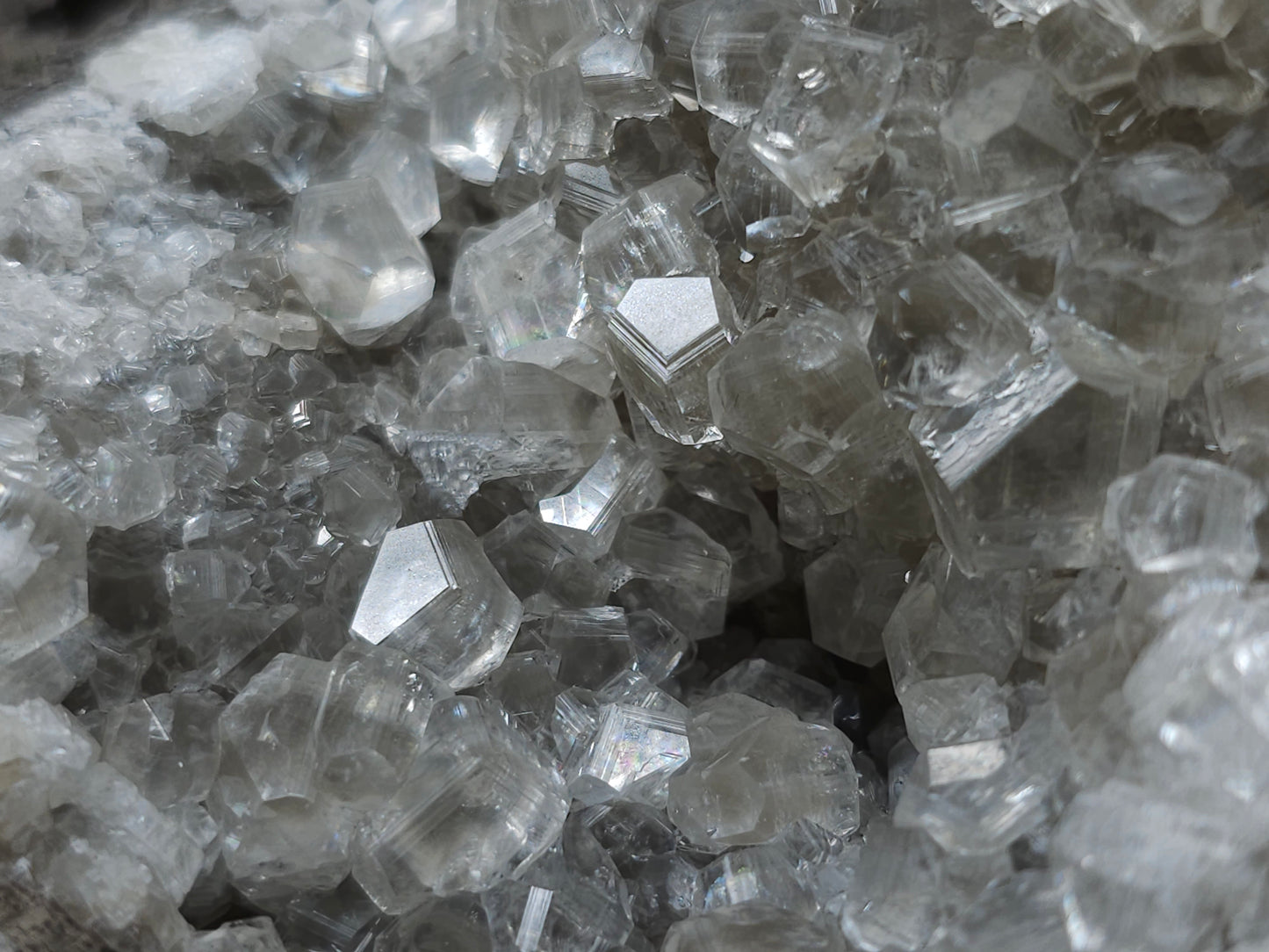 #33176 Special clear Nailhead Spar Calcite cluster with Chalcopyrite ore and multiple small fossils in the matrix
