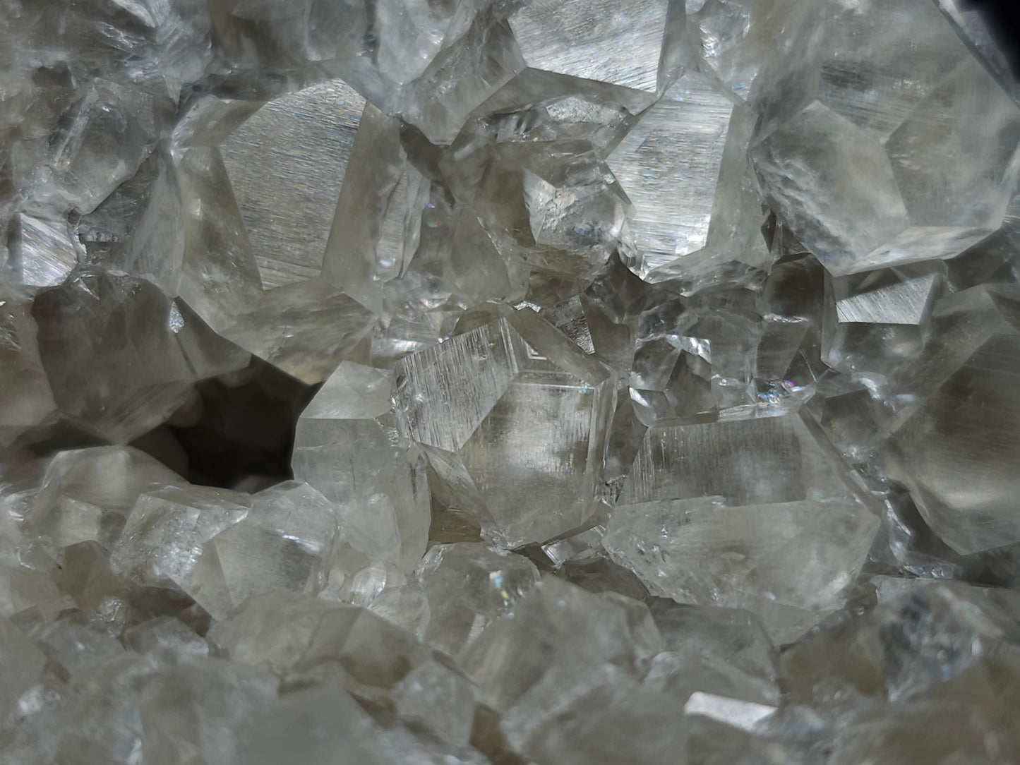 #33187 Special clear Nailhead Spar Calcite cluster with Chalcopyrite ore and multiple small fossils in the matrix