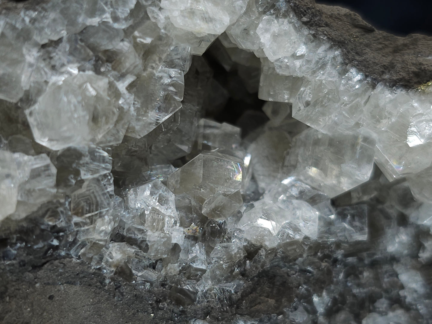 #33191 Special clear Nailhead Spar Calcite cluster with  Chalcopyrite ore and multiple small fossils in the matrix
