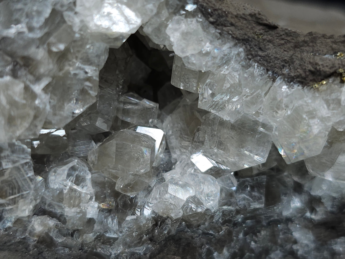 #33191 Special clear Nailhead Spar Calcite cluster with  Chalcopyrite ore and multiple small fossils in the matrix