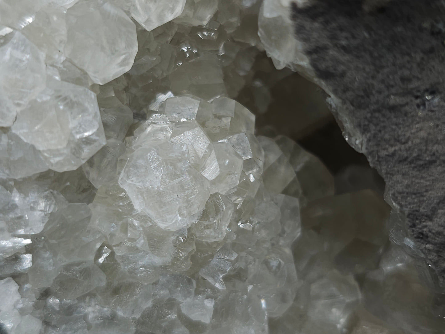 #33192 Special clear Nailhead Spar Calcite cluster with Chalcopyrite ore and multiple small fossils in the matrix