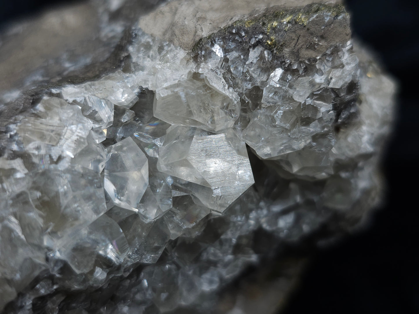 #33195 Special clear Nailhead Spar Calcite cluster with Chalcopyrite ore and multiple small fossils in the matrix