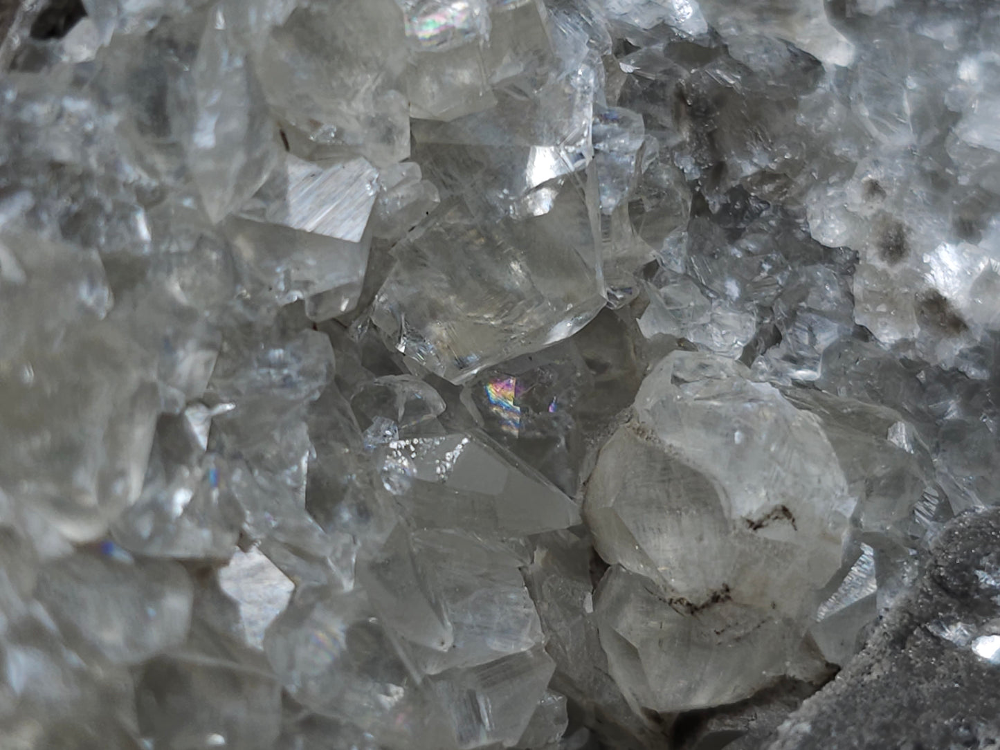 #33196 Special clear Nailhead Spar Calcite cluster and geode with  Chalcopyrite ore and multiple small fossils in the matrix