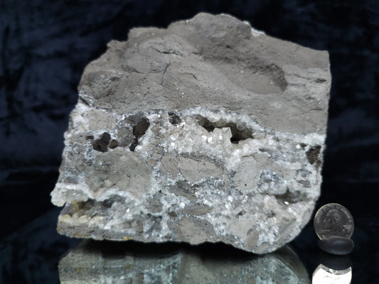 #33197 Special clear Nailhead Spar Calcite cluster and geode with Chalcopyrite ore and multiple small fossils in the matrix