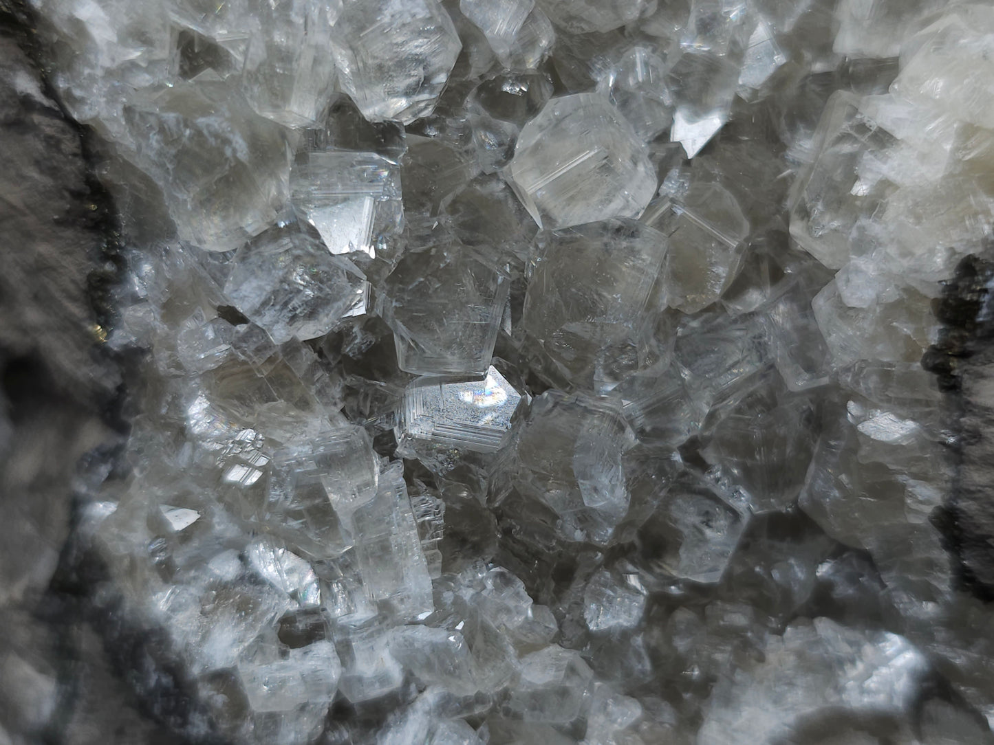 #33198 Special clear Nailhead Spar Calcite cluster with  Chalcopyrite ore and multiple small fossils in the matrix