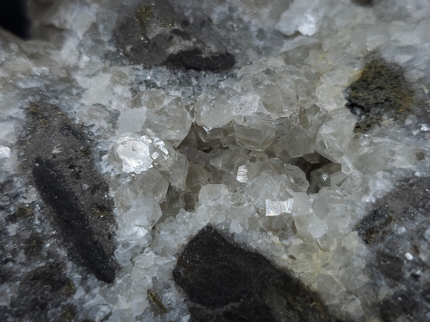 #33204 Super clear Nailhead Spar Calcite geode and Chalcopyrite ore and multiple small fossils