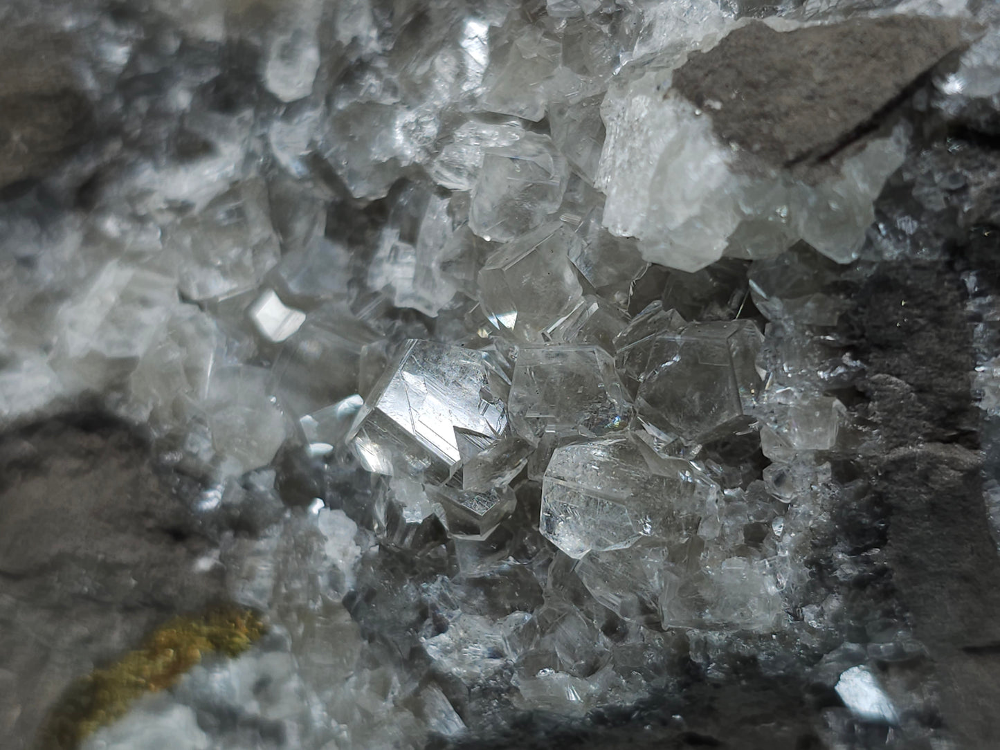 #33206 Super clear Nailhead Spar Calcite cluster and Chalcopyrite ore and multiple small fossils
