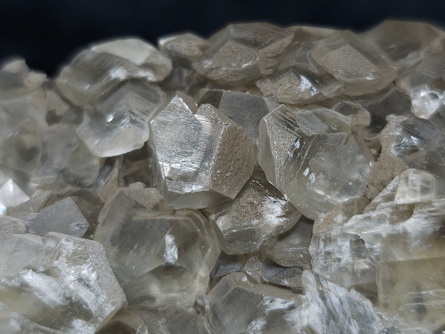 #33206 Super clear Nailhead Spar Calcite cluster and Chalcopyrite ore and multiple small fossils
