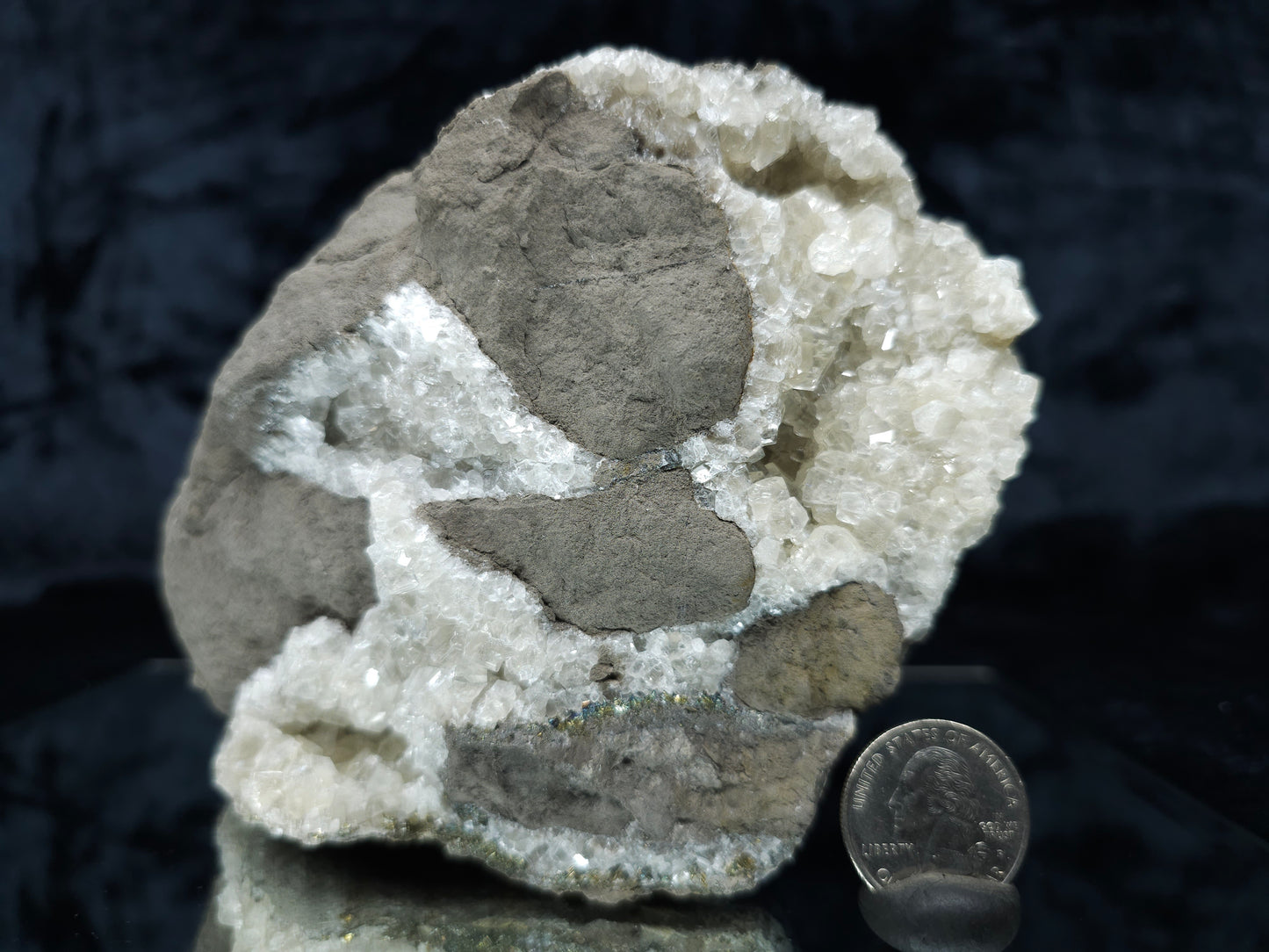 #33207 Super clear Nailhead Spar Calcite geode and Chalcopyrite ore and multiple small fossils
