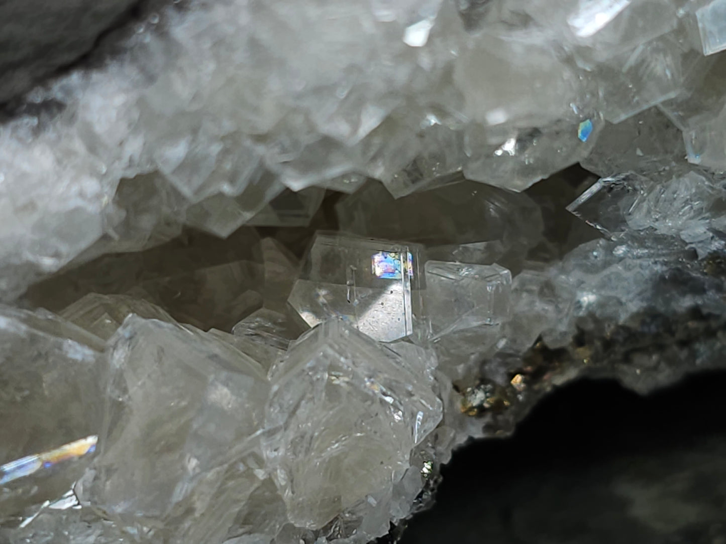 #33207 Super clear Nailhead Spar Calcite geode and Chalcopyrite ore and multiple small fossils