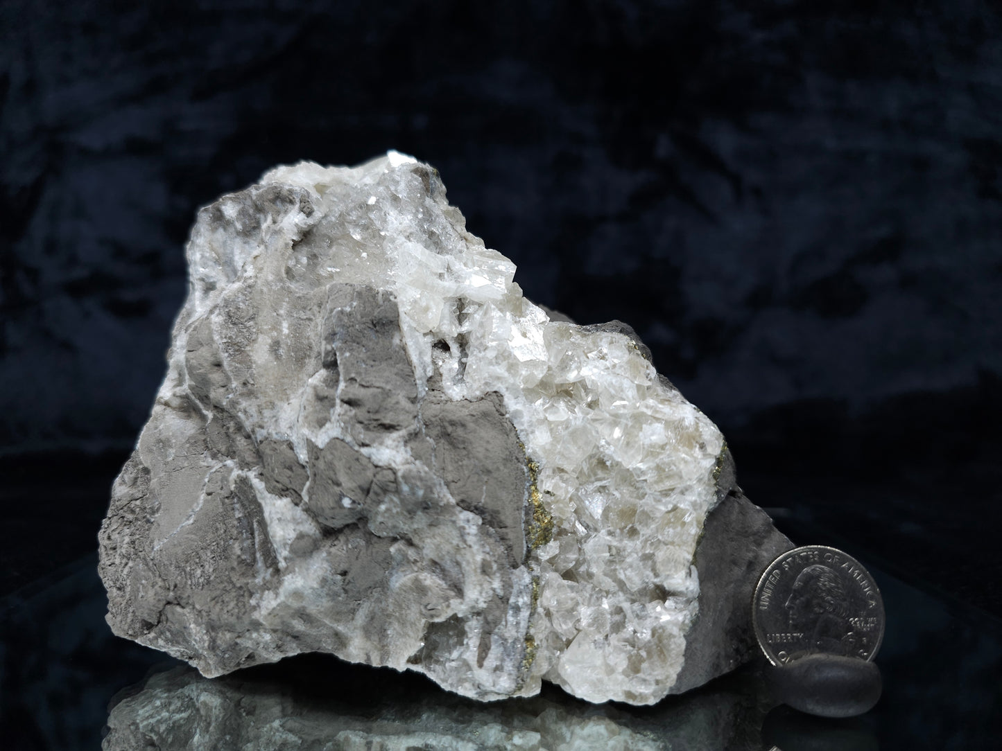 #33208 Super clear Nailhead Spar Calcite cluster and Chalcopyrite ore and multiple small fossils in the matrix
