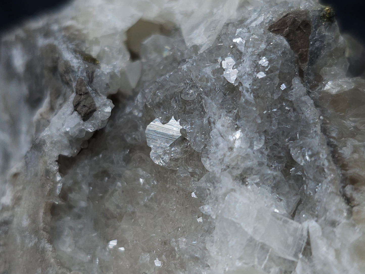 #33208 Super clear Nailhead Spar Calcite cluster and Chalcopyrite ore and multiple small fossils in the matrix