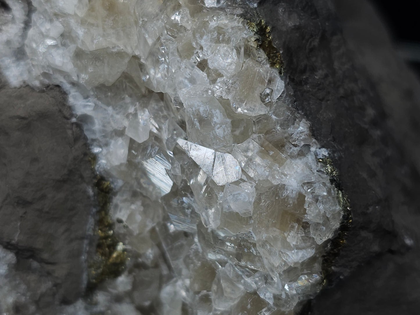 #33208 Super clear Nailhead Spar Calcite cluster and Chalcopyrite ore and multiple small fossils in the matrix