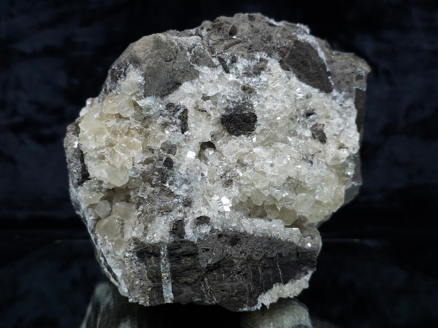 #33212 Super clear Nailhead Spar Calcite cluster and Chalcopyrite ore and multiple small fossils