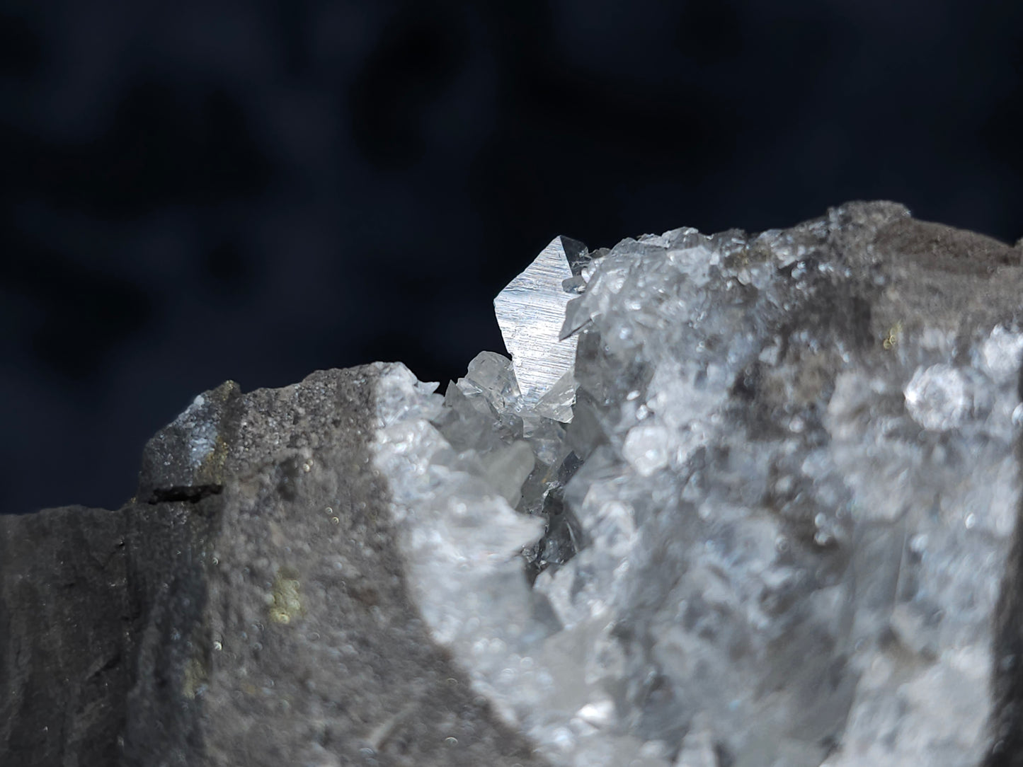 #33212 Super clear Nailhead Spar Calcite cluster and Chalcopyrite ore and multiple small fossils