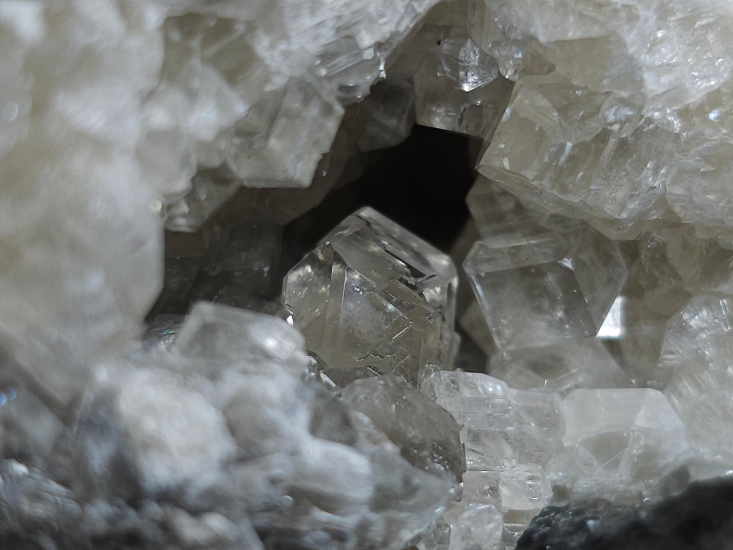 #33214 Super clear Nailhead Spar Calcite geode and Chalcopyrite ore and multiple small fossils in the matrix