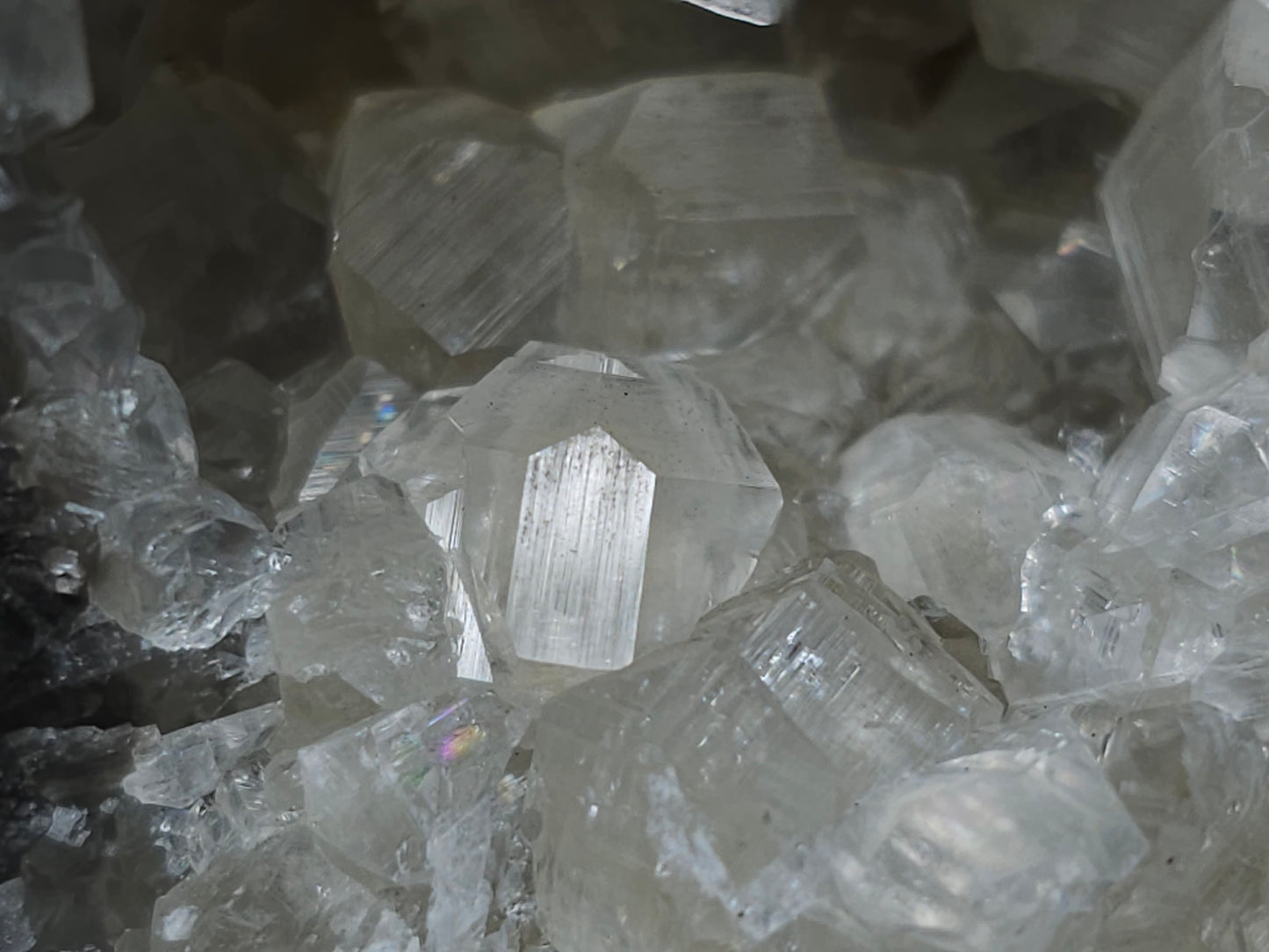 #33215 Super clear Nailhead Spar Calcite geode and Chalcopyrite ore and multiple small fossils in the matrix