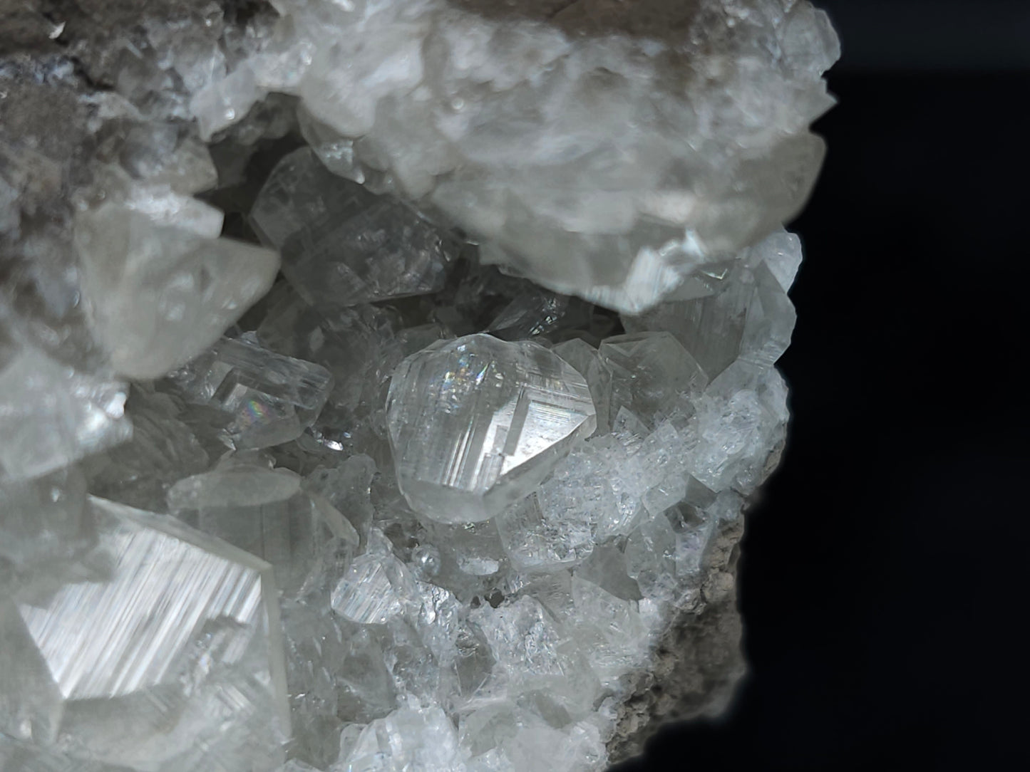 #33216 Super clear Nailhead Spar Calcite geode and Chalcopyrite ore and multiple small fossils in the matrix
