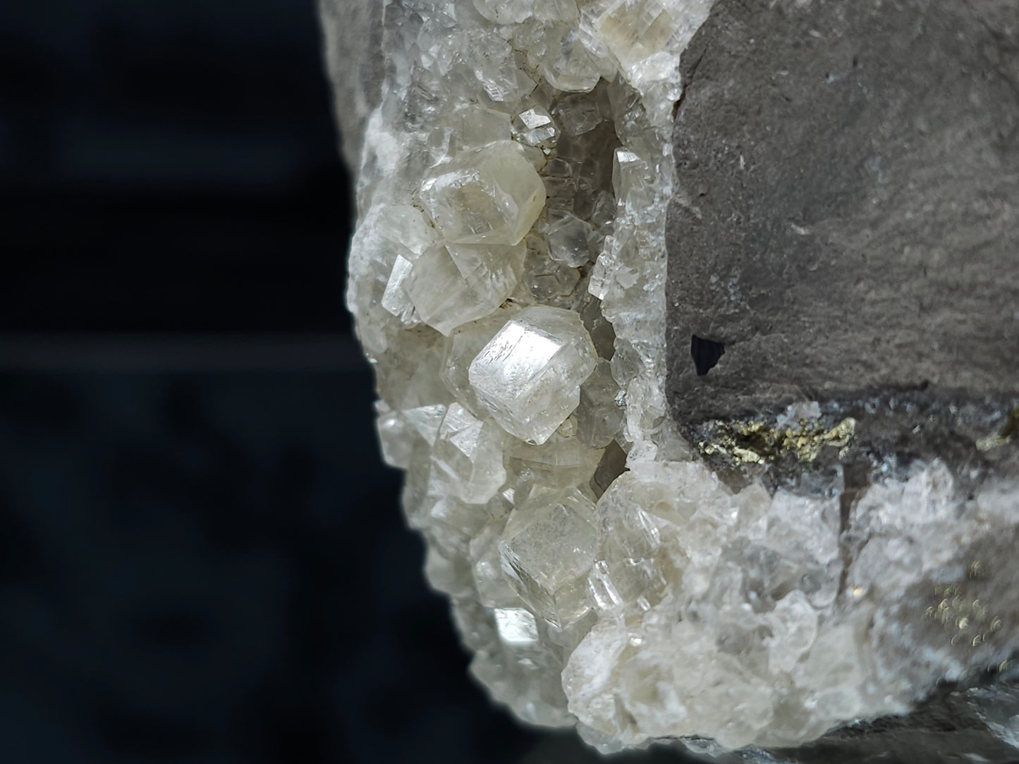 #33218 Super clear Nailhead Spar Calcite geode and Chalcopyrite ore and multiple small fossils