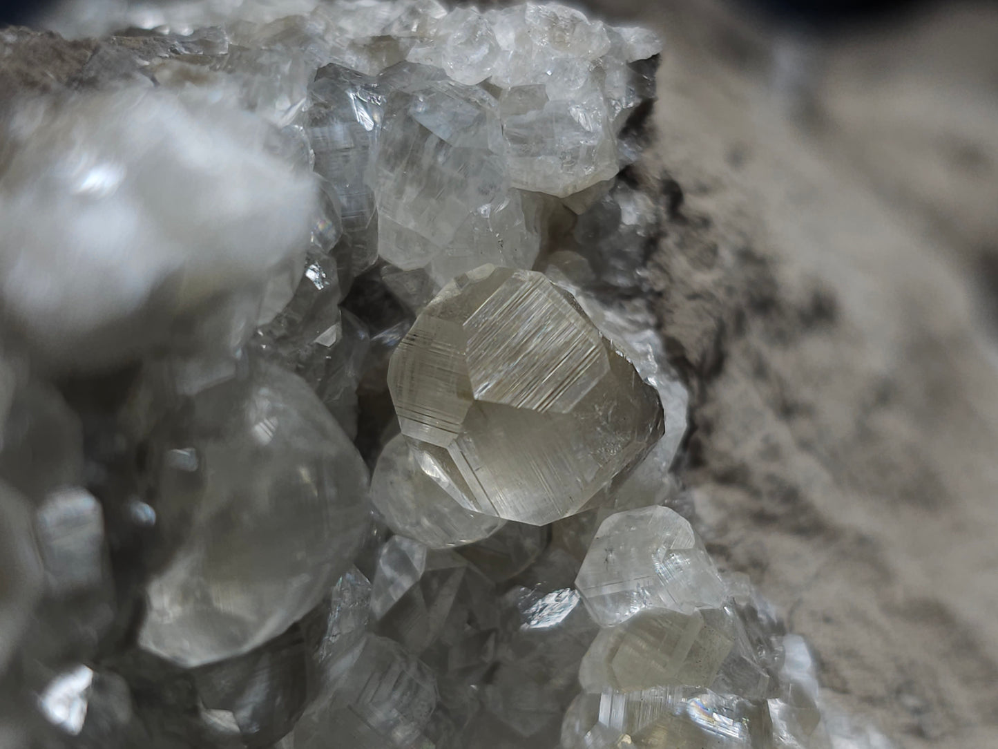 #33221 Super clear Nailhead Spar Calcite geode and Chalcopyrite ore and multiple small fossils in the matrix