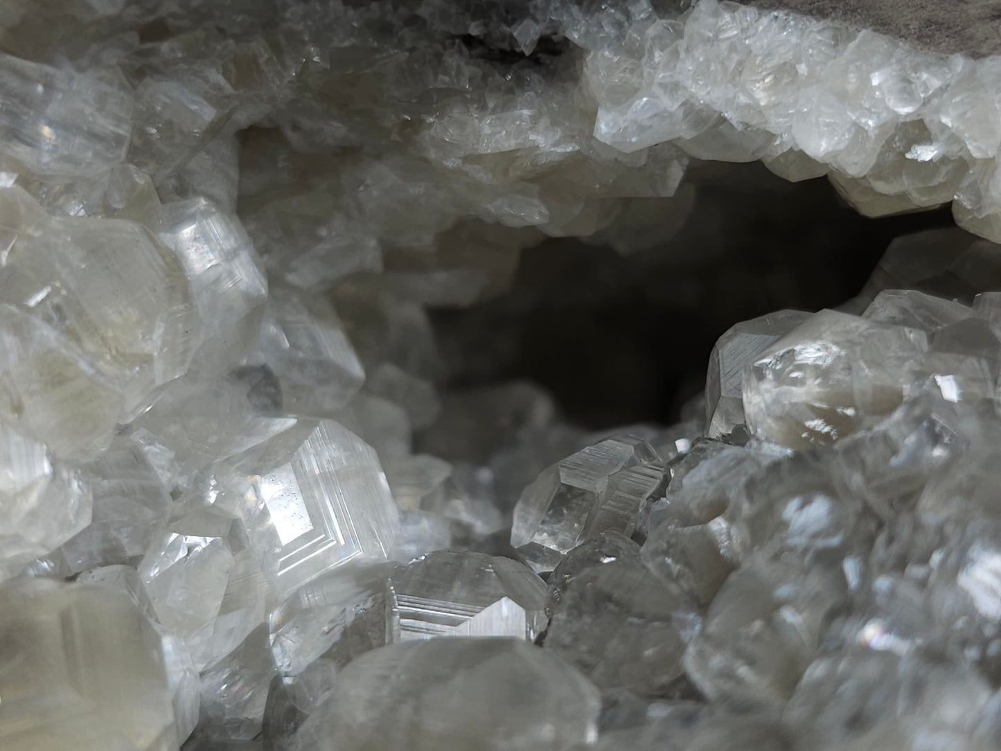 #33221 Super clear Nailhead Spar Calcite geode and Chalcopyrite ore and multiple small fossils in the matrix
