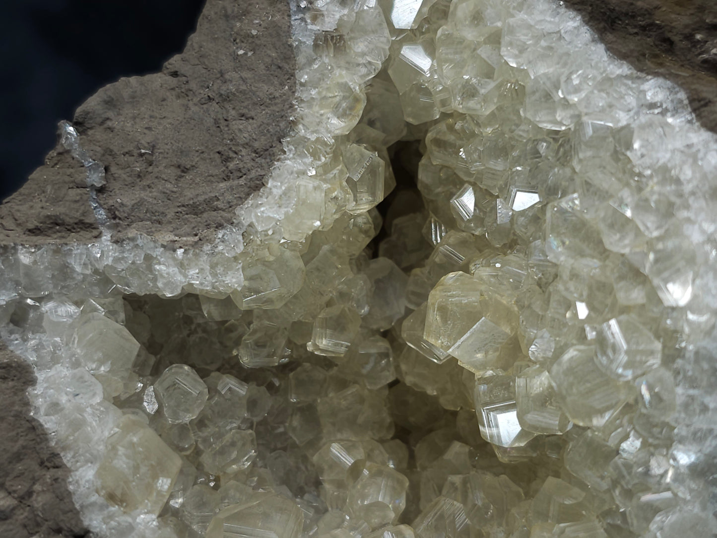 #33974 Super clear Nailhead Spar Calcite geode and  Chalcopyrite ore and multiple small fossils in the matrix